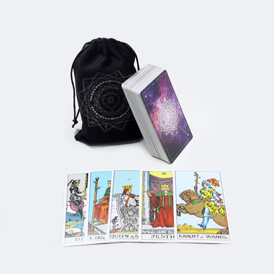 ผู้ผลิตพิมพ์ mazo de tarot para Principiantes การพิมพ์แบบกำหนดเองสำรับไพ่ทาโรต์ห่อกำมะหยี่หรูหรา